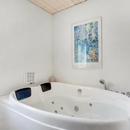 Talika - 700m From The Sea In Djursland And Mols By Interhome 에벨토프트